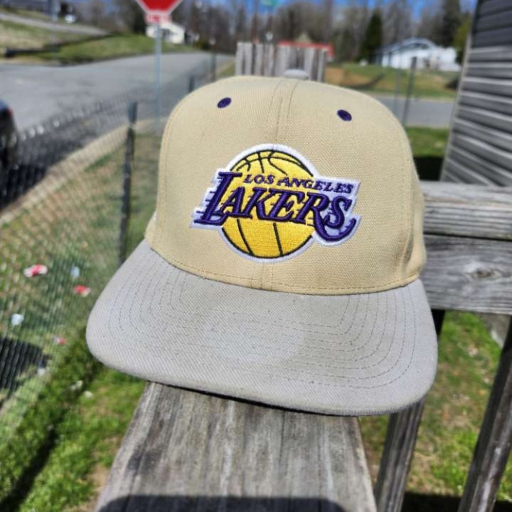 Beige and Gray Cap